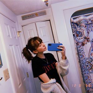 Meet your Posher, Abbie